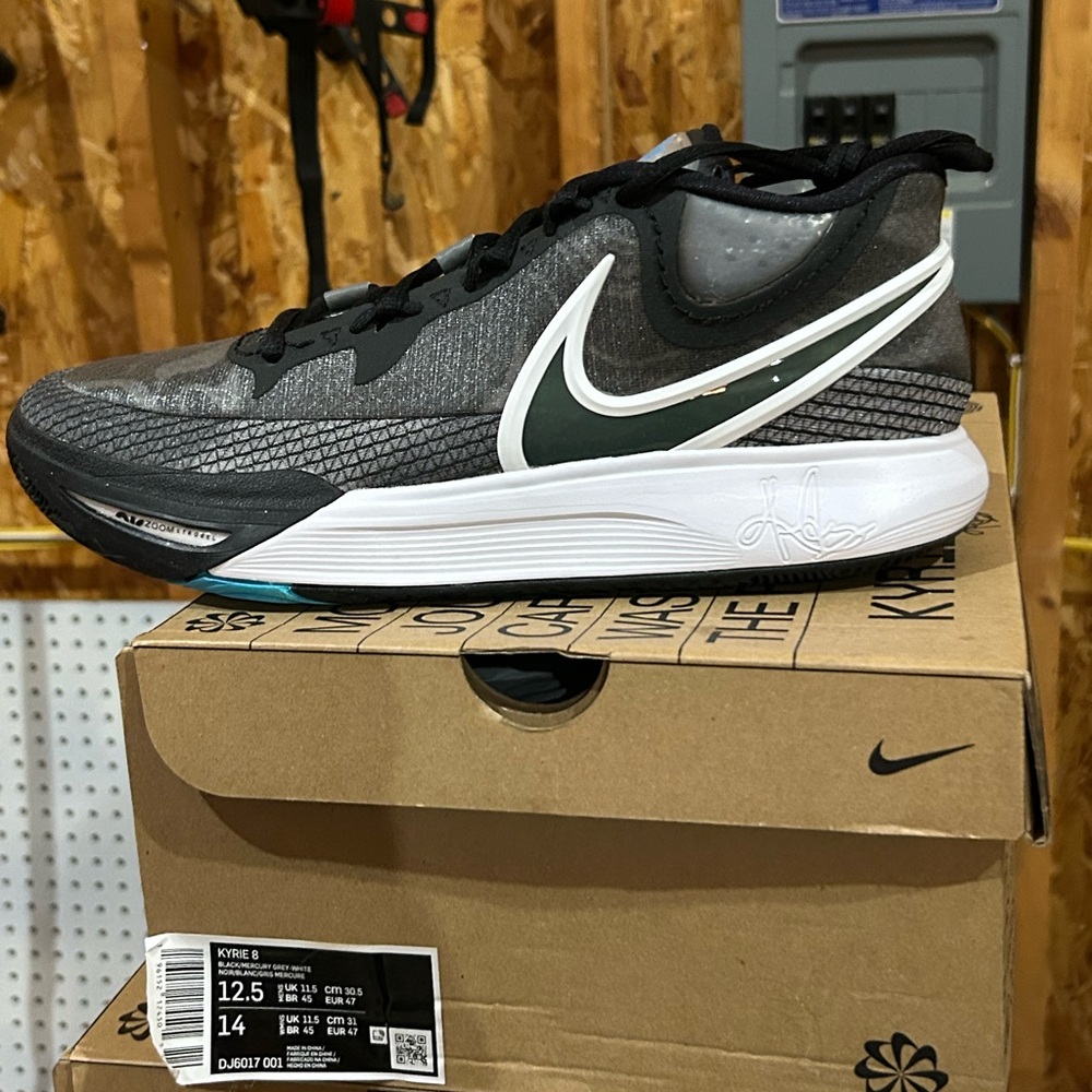 Kyrie Nike Gray and Black Sneakers